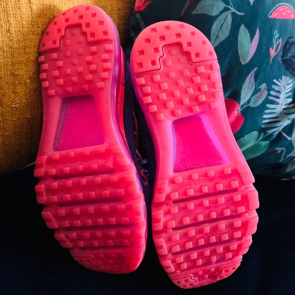 Air Max 2015 Lava GS (Rare) Purple/metallic/Glow - Picture 2 of 9